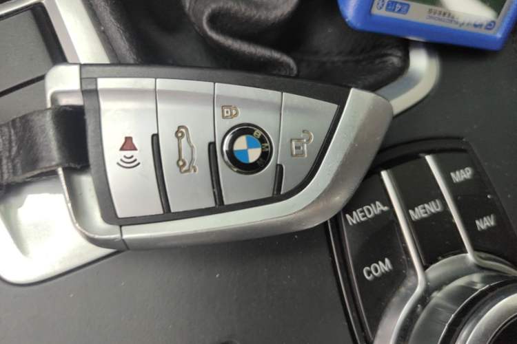 Used BMW 1 Series 2019 118i Fashion Model Vehicle Key