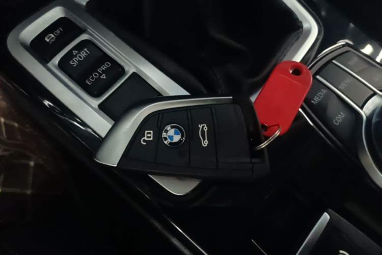 Used BMW 1 Series 2019 118i M Sport Package Vehicle Key