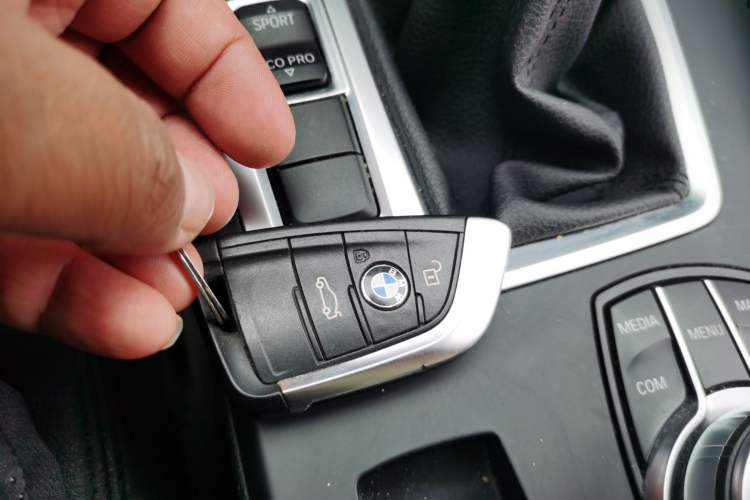 Used BMW 1 Series 2019 118i Fashion Model Vehicle Key