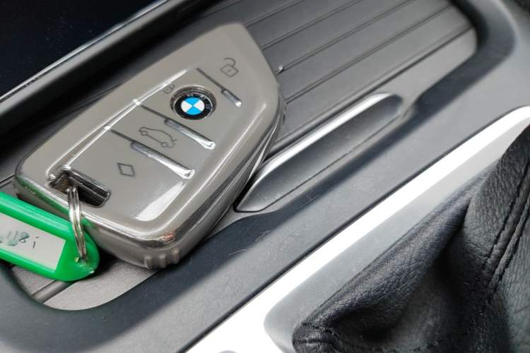 Used BMW 1 Series 2019 118i Fashion Model Vehicle Key