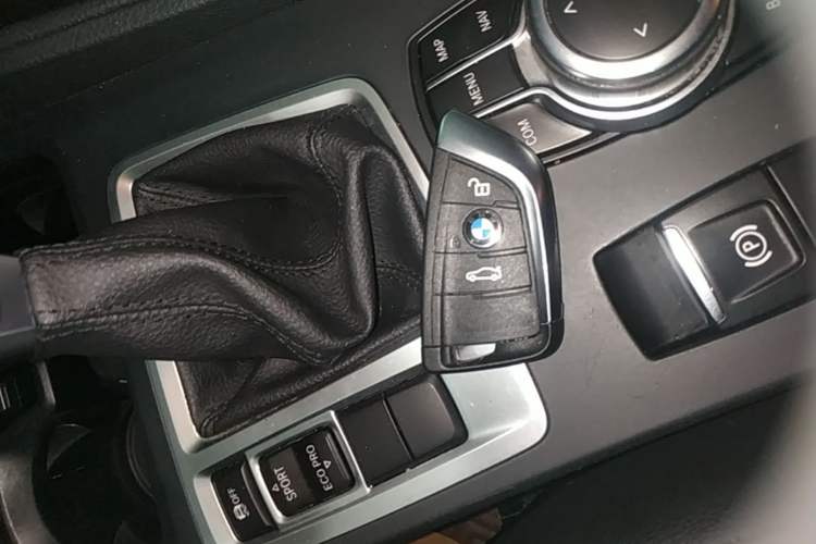 Used BMW 1 Series 2019 118i Fashion Model Vehicle Key