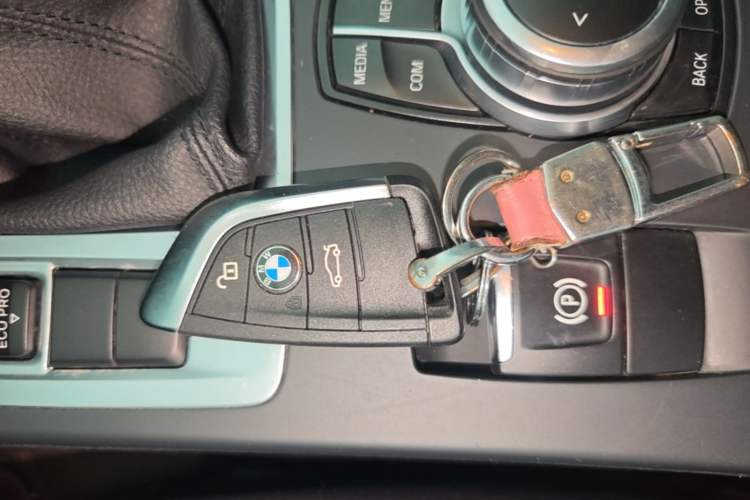 Used BMW 1 Series 2019 118i Fashion Model Vehicle Key