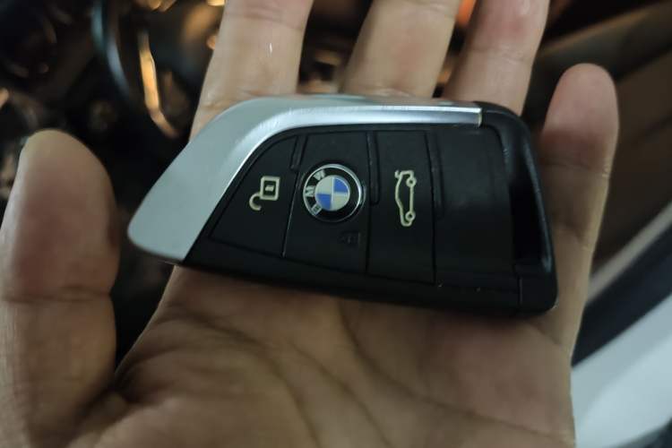 Used BMW 1 Series 2019 118i Fashion Model Vehicle Key