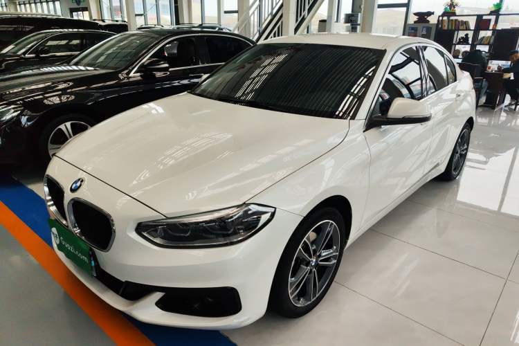 BMW 1 Series 2019 118i Fashion Model usado Guazi used car, China used car export, Used car for sale, Used  cars, Cheapest cars for sale