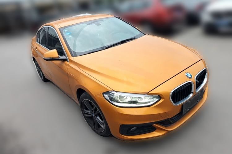 Used BMW 1 Series 2019 118i Fashion Model Front Right 45 Deg