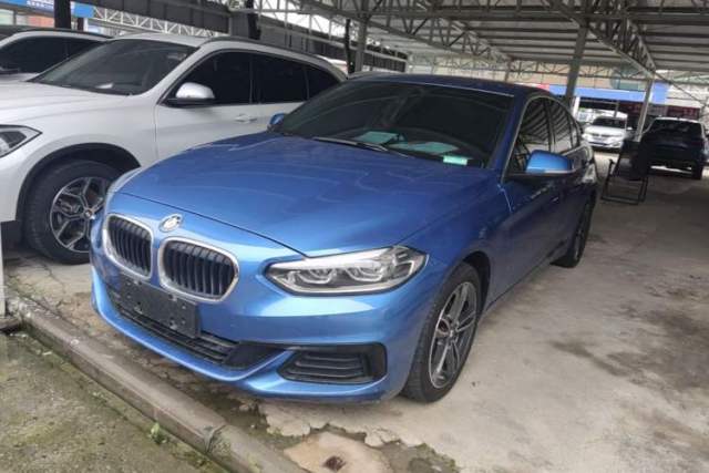 Ojetý BMW 1 Series 2020 120i Fashion Model