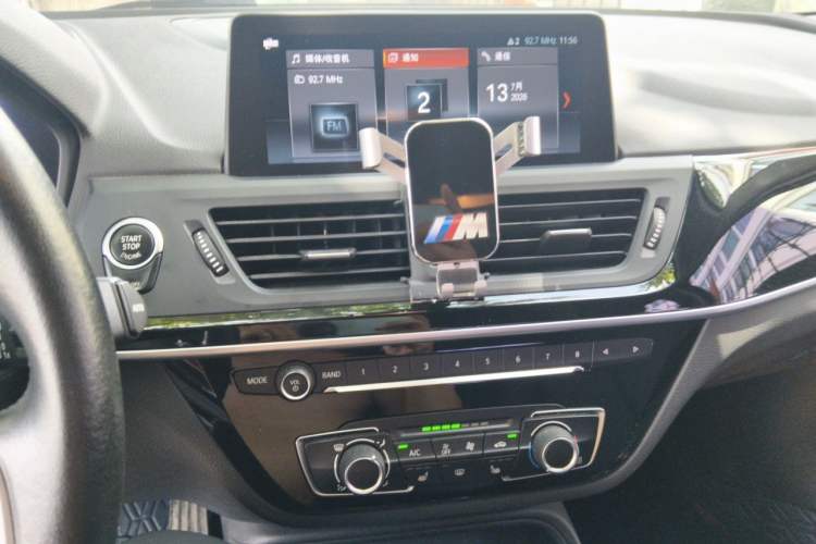 Used BMW 1 Series 2020 120i Fashion Model Audio And AC Panel
