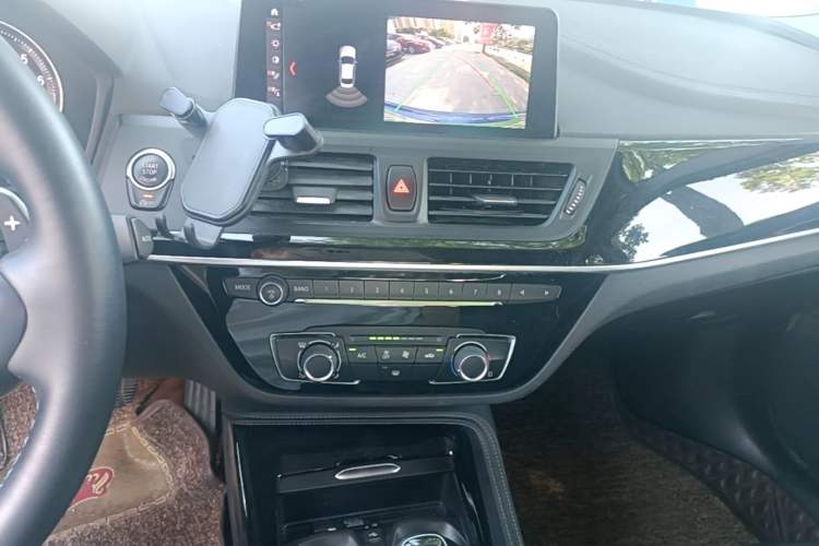 Used BMW 1 Series 2020 125i Leading Model M Sport Package Audio And AC Panel