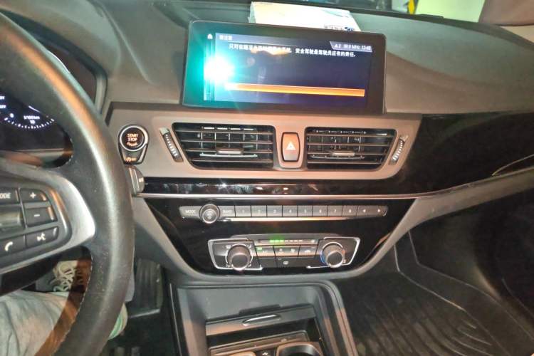 Used BMW 1 Series 2020 120i Fashion Model Audio And AC Panel