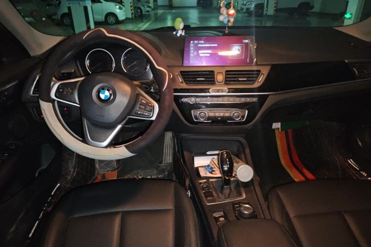 Used BMW 1 Series 2020 120i Fashion Model Center Console