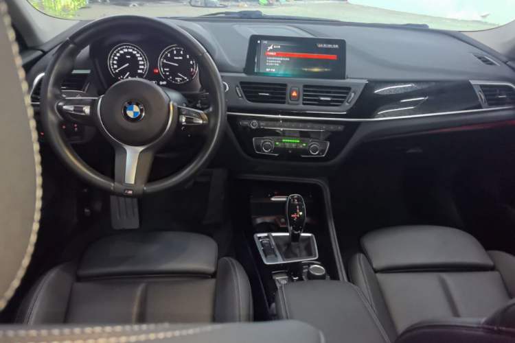 Used BMW 1 Series 2020 120i M Sport Package Center Console