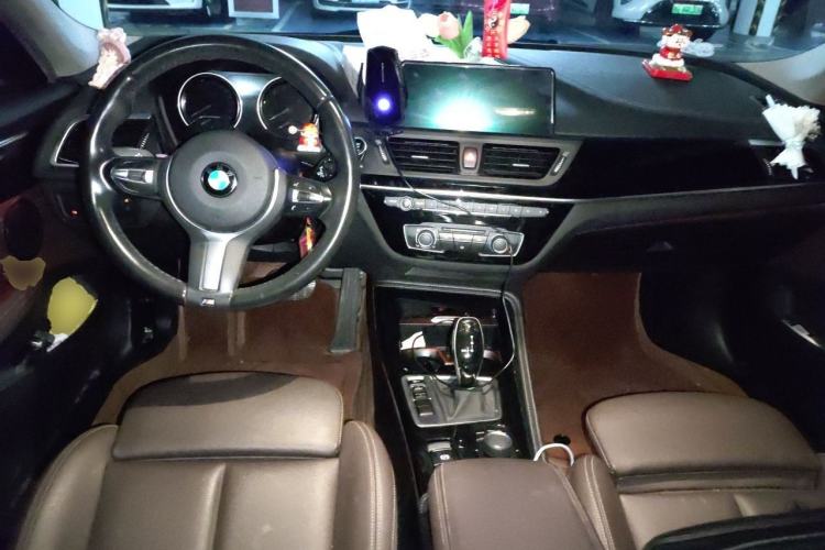 Used BMW 1 Series 2020 120i M Sport Package Center Console