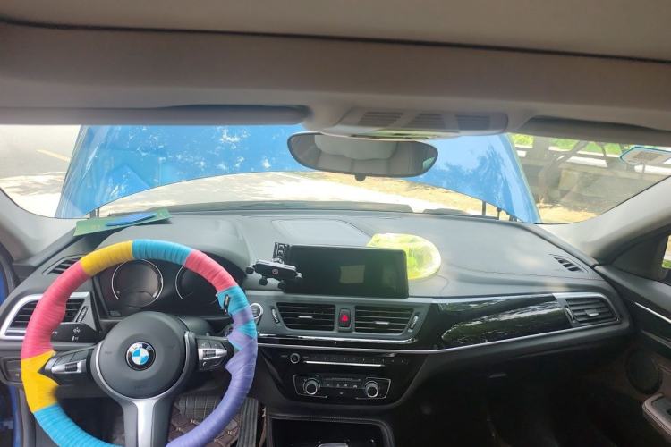 Used BMW 1 Series 2020 120i M Sport Package Center Console