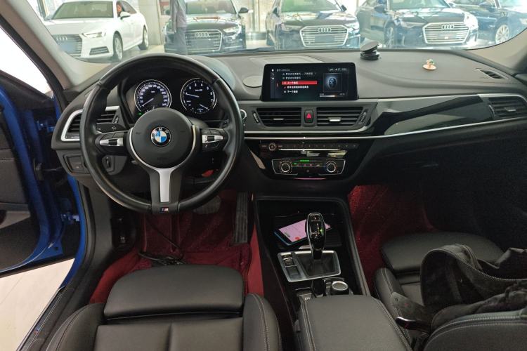 Used BMW 1 Series 2020 120i M Sport Package Center Console