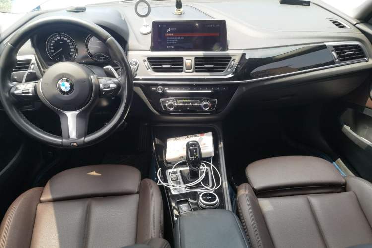 Used BMW 1 Series 2020 125i Leading Model M Sport Package Center Console