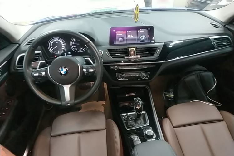 Used BMW 1 Series 2020 125i Leading Model M Sport Package Center Console