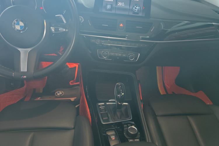 Used BMW 1 Series 2020 125i Leading Model M Sport Package Center Console