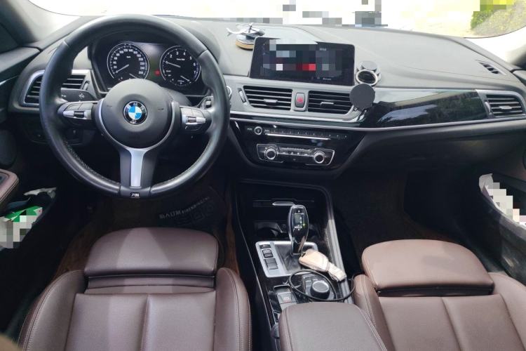 Used BMW 1 Series 2020 120i M Sport Package Center Console