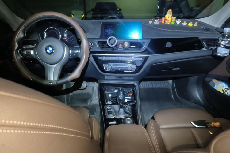 Used BMW 1 Series 2020 120i M Sport Package Center Console
