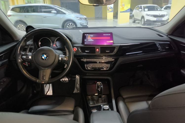 Used BMW 1 Series 2020 125i Leading Model M Sport Package Center Console