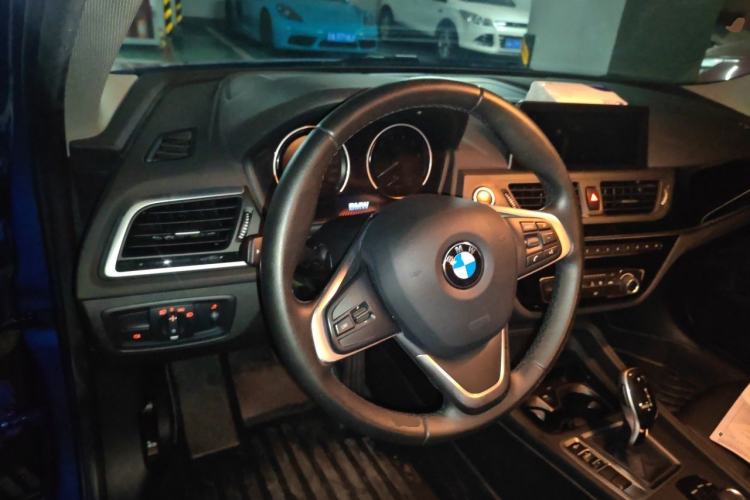 Used BMW 1 Series 2020 120i Fashion Model Center Console