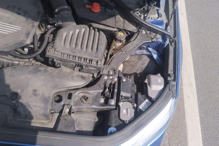 Used BMW 1 Series 2020 120i M Sport Package Engine Bay Left