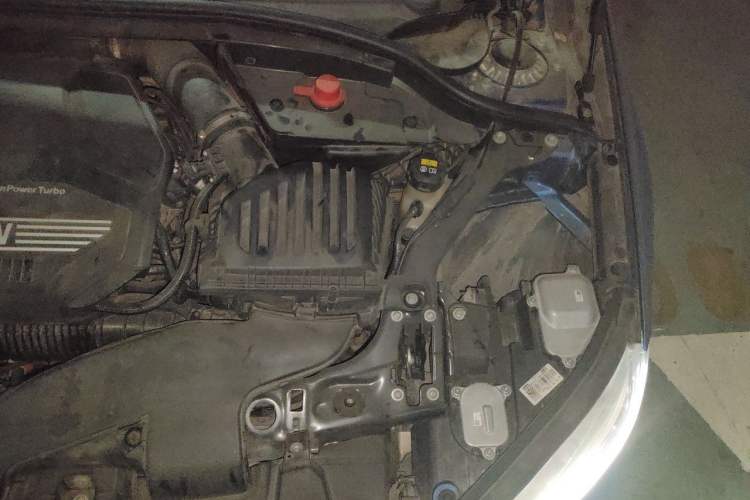Used BMW 1 Series 2020 125i Leading Model M Sport Package Engine Bay Left