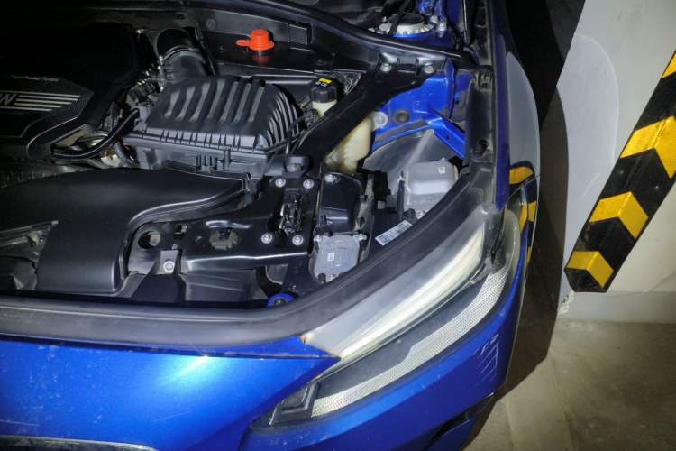 Used BMW 1 Series 2020 120i M Sport Package Engine Bay Left