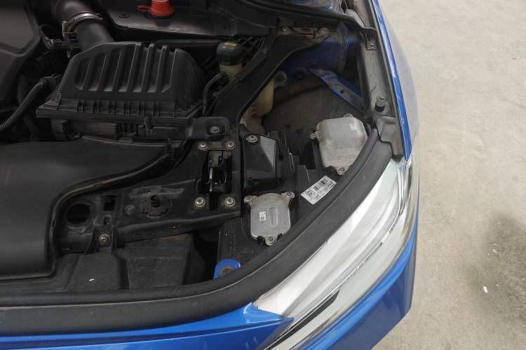 Used BMW 1 Series 2020 120i M Sport Package Engine Bay Left