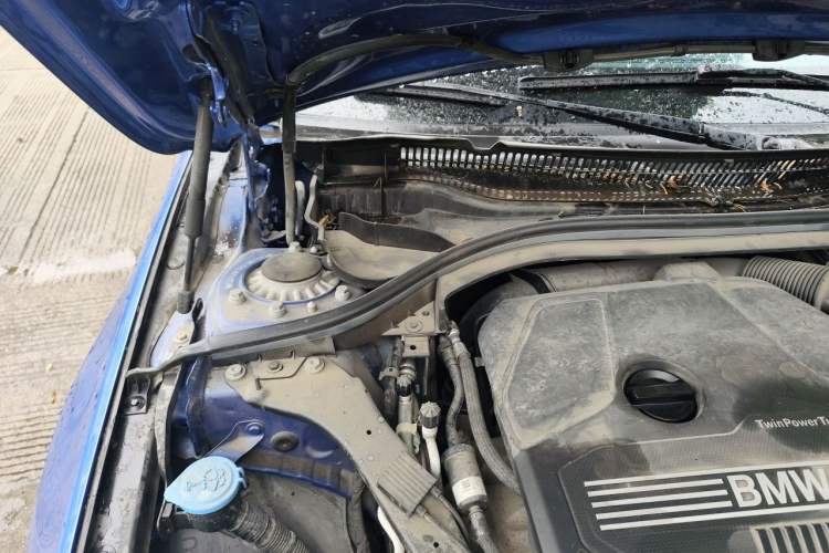 Used BMW 1 Series 2020 120i M Sport Package Engine Bay Right