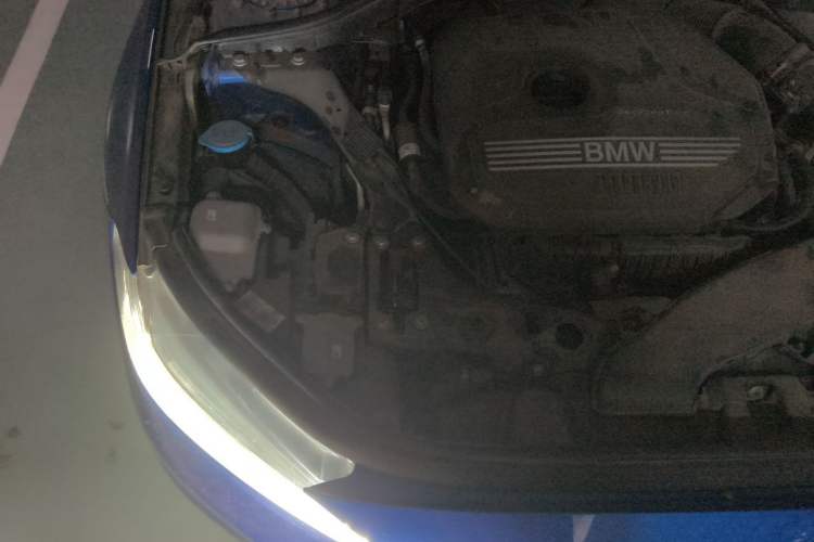 Used BMW 1 Series 2020 120i Fashion Model Engine Bay Right