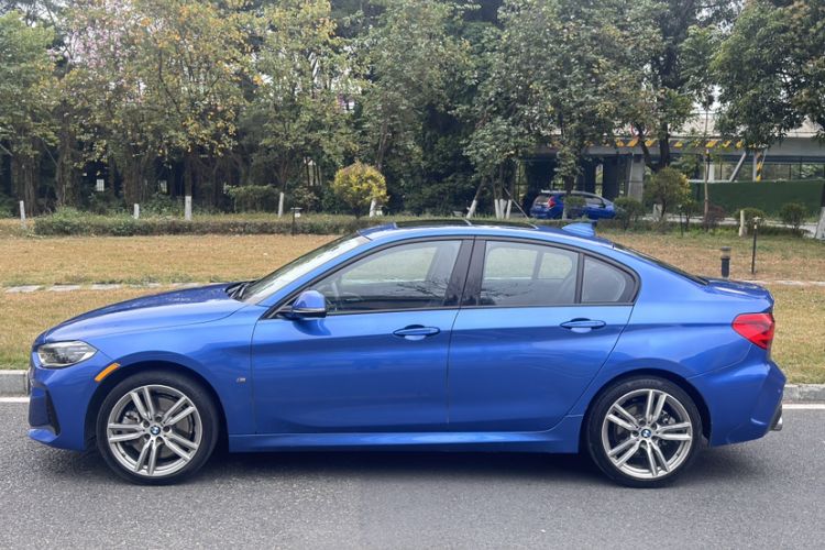 Used BMW 1 Series 2020 125i Leading Model M Sport Package Exterior 3