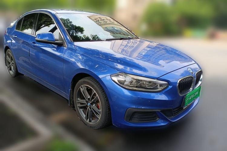 Used BMW 1 Series 2020 120i Fashion Model Front Right 45 Deg