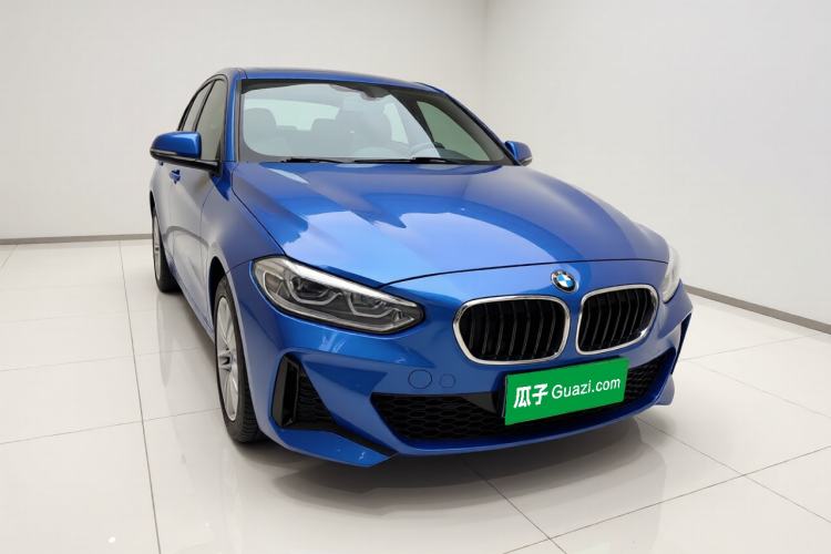 Used BMW 1 Series 2020 120i M Sport Package Front Right 45 Deg