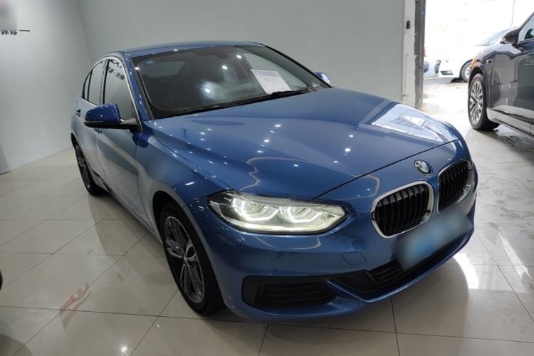 Used BMW 1 Series 2020 120i Fashion Model Front Right 45 Deg