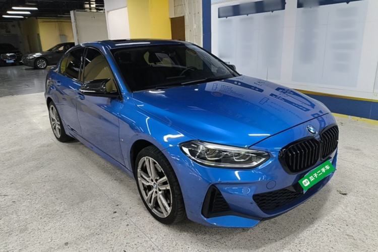 Used BMW 1 Series 2020 125i Leading Model M Sport Package Front Right 45 Deg