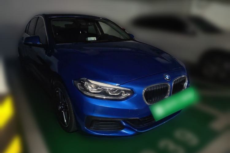 Used BMW 1 Series 2020 120i Fashion Model Front Right 45 Deg
