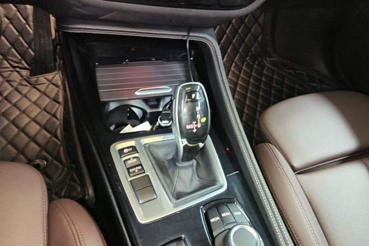 Used BMW 1 Series 2020 125i Leading Model M Sport Package Gear Lever