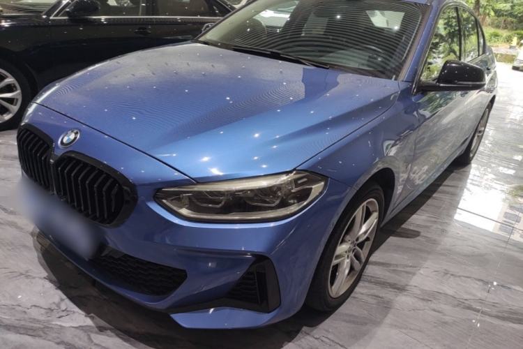 Used BMW 1 Series 2020 120i M Sport Package Guazi used car, China used car export, Used car for sale, Used BMW cars, Cheapest cars for sale