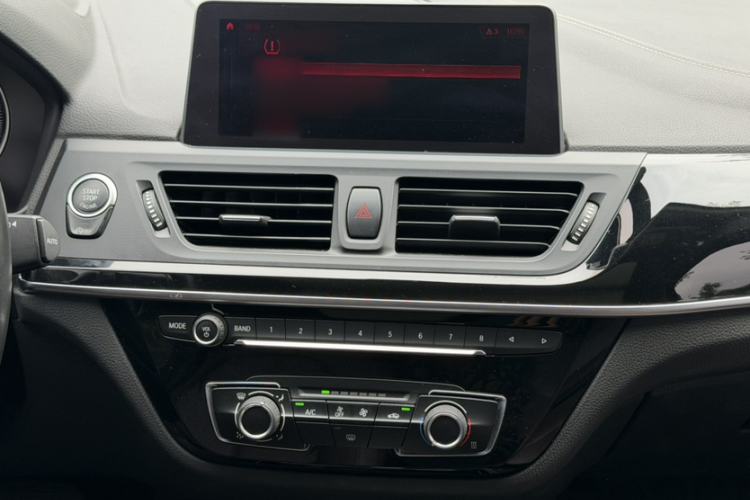 Used BMW 1 Series 2020 125i Leading Model M Sport Package Interior 10