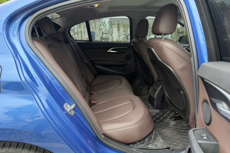 Used BMW 1 Series 2020 125i Leading Model M Sport Package Interior 2