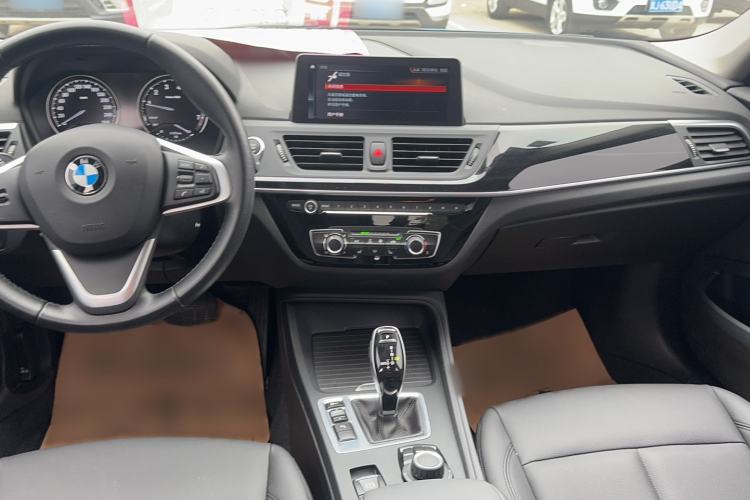 Used BMW 1 Series 2020 120i Fashion Model Interior 3