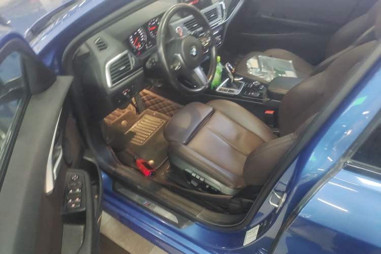 Used BMW 1 Series 2020 125i Leading Model M Sport Package Interior 3