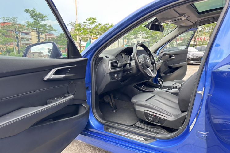Used BMW 1 Series 2020 120i M Sport Package Interior 6