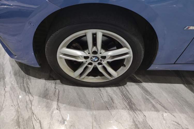 Used BMW 1 Series 2020 120i M Sport Package Left Front Wheel Hub