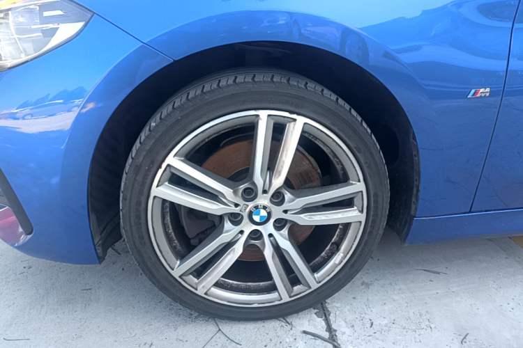Used BMW 1 Series 2020 125i Leading Model M Sport Package Left Front Wheel Hub
