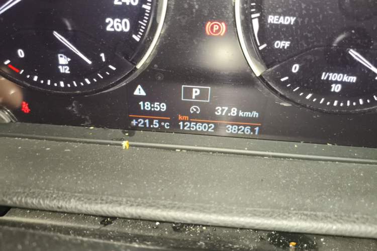 Used BMW 1 Series 2020 120i M Sport Package Odometer Close Up