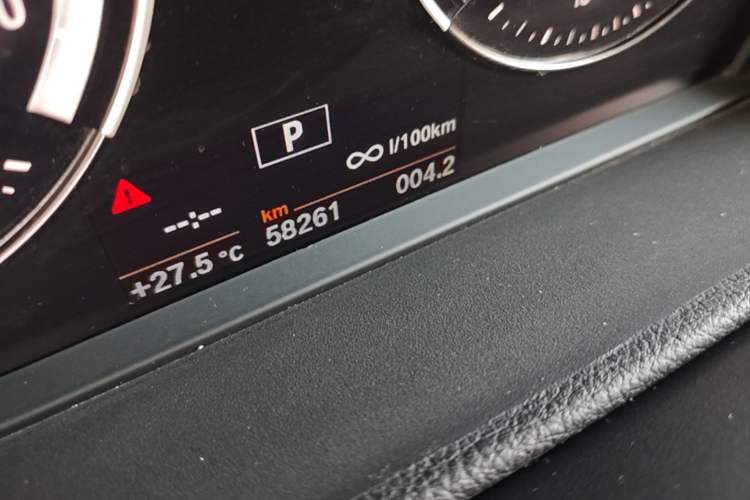 Used BMW 1 Series 2020 125i Leading Model M Sport Package Odometer Close Up