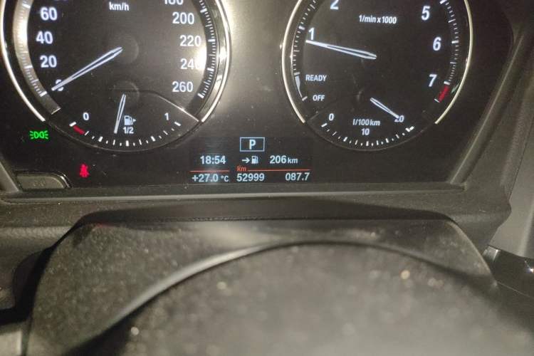 Used BMW 1 Series 2020 125i Leading Model M Sport Package Odometer Close Up