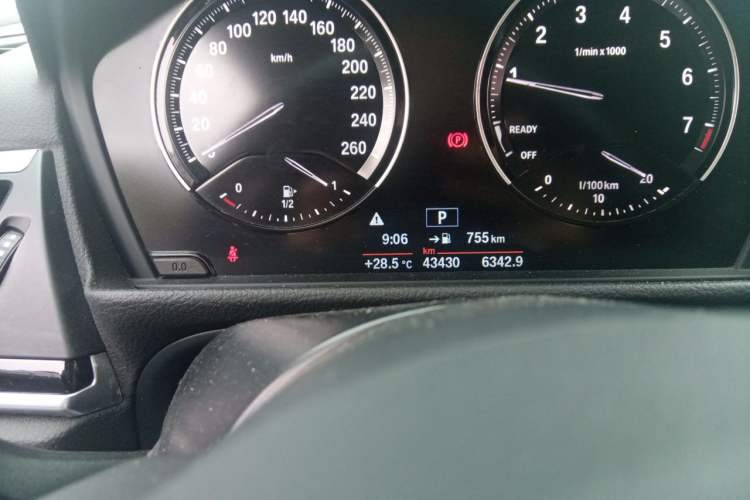 Used BMW 1 Series 2020 120i M Sport Package Odometer Close Up